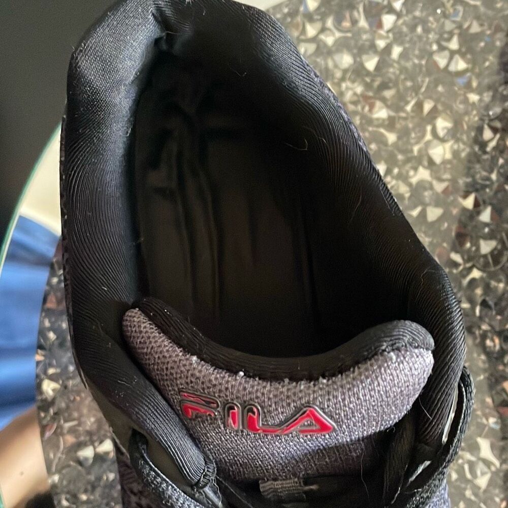 Men’s fila grey red mesh flexible running athletic sneakers flawed size 9.5 - Picture 7 of 14